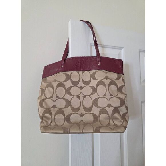 Coach Logo Laura Berry Purse Tote Shoulder Handbag - Picture 4 of 12